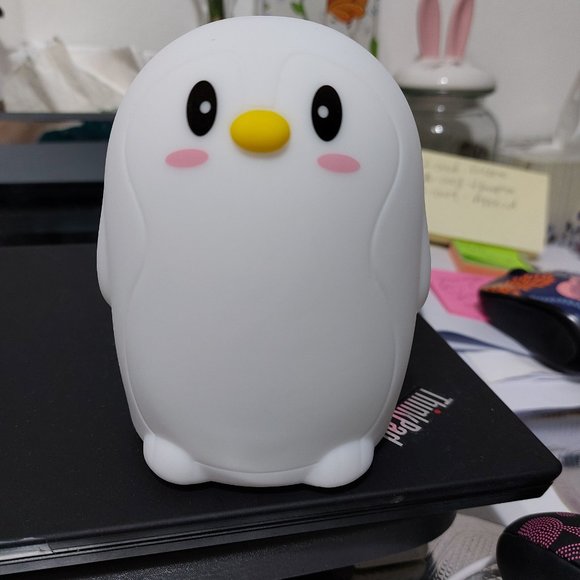 Super Adorable Silicone LED Night Light Lamp Nightstand Multicolor - Picture 1 of 6